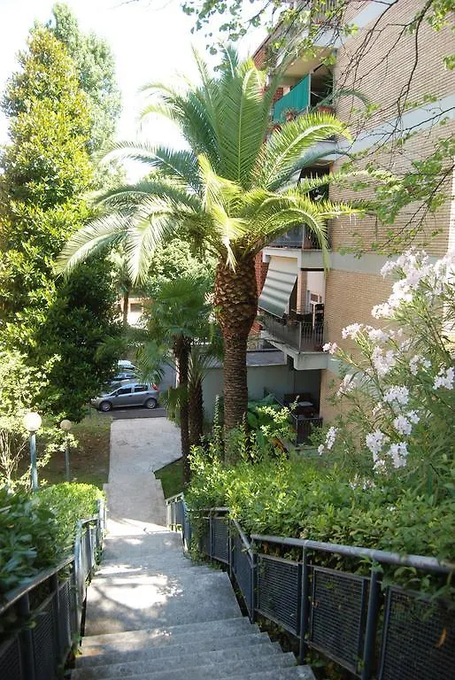 La Badia Del Cavaliere Bed & Breakfast Rome 3*,